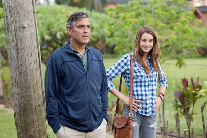 George Clooney e Shailene Woodley em cena de "Os Descendentes".
