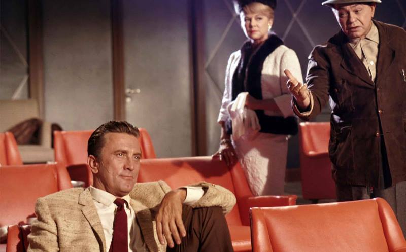 Kirk Douglas, Joanna Roos e Edward G. Robinson em "A Cidade dos Desiludidos"