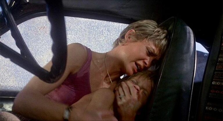 Dee Wallace e Danny Pintauro em "Cujo"