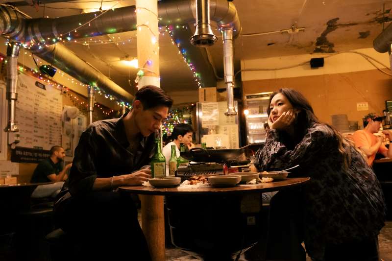 Steve Sanghyun Noh e Kim Go-eun em "Regras do Amor na Cidade Grande"