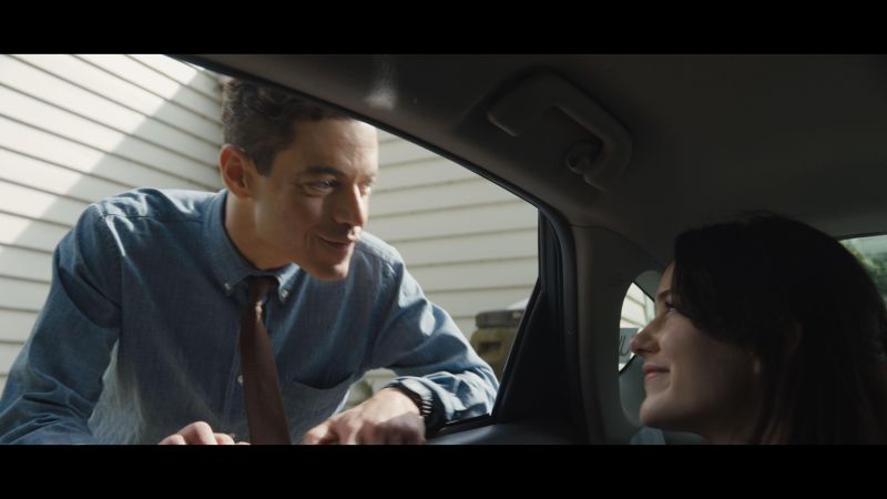 Rami Malek e Rachel Brosnahan em "Operação Vingança " (divulgação/20th Century Studios)