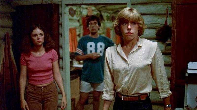 Adrienne King, Jeannine Taylor e Mark Nelson em "Sexta-Feira 13"