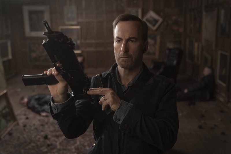 Bob Odenkirk em "Anônimo"