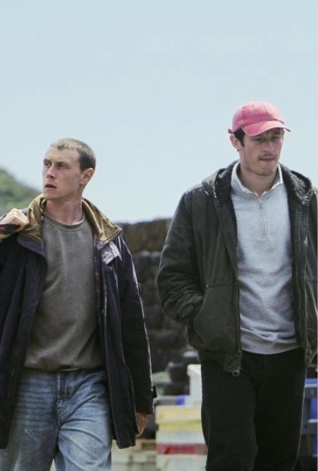 George MacKay e Callum Turner em "Rose of Nevada" (divulgação/49ª Mostra)