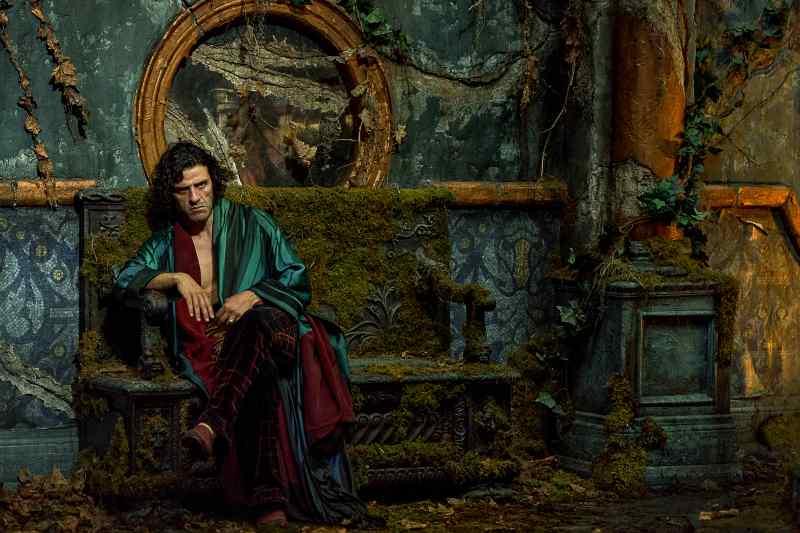 Oscar Isaac em "Frankenstein" (divulgação/crédito: Ken Woroner/Netflix)
