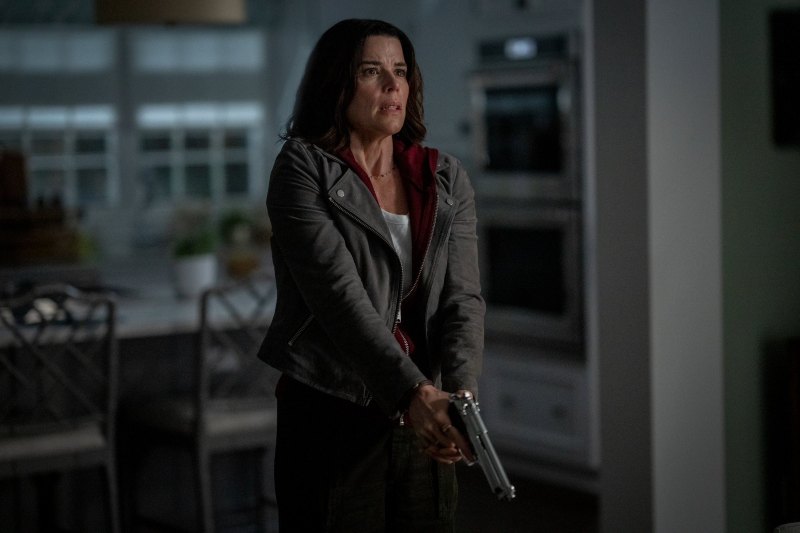 Neve Campbell em "Pânico 7"