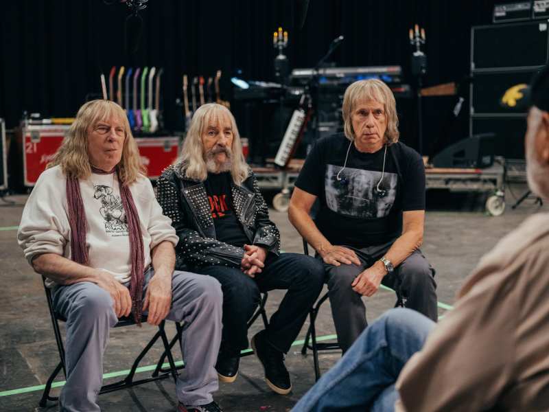 Michael McKean, Harry Shearer e Christopher Guest em "Spinal Tap II: The End Continues"