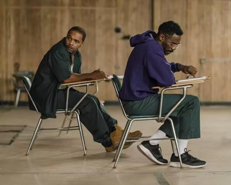 Colman Domingo e Clarence Maclin em "Sing Sing" (divulgação)